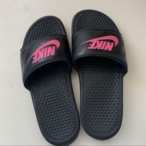 nike pink benassi slides